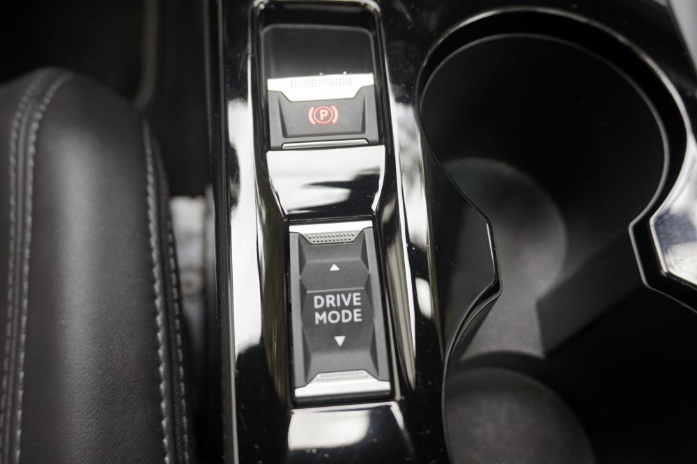 peugeot-208-2021-gasolina-1199cc