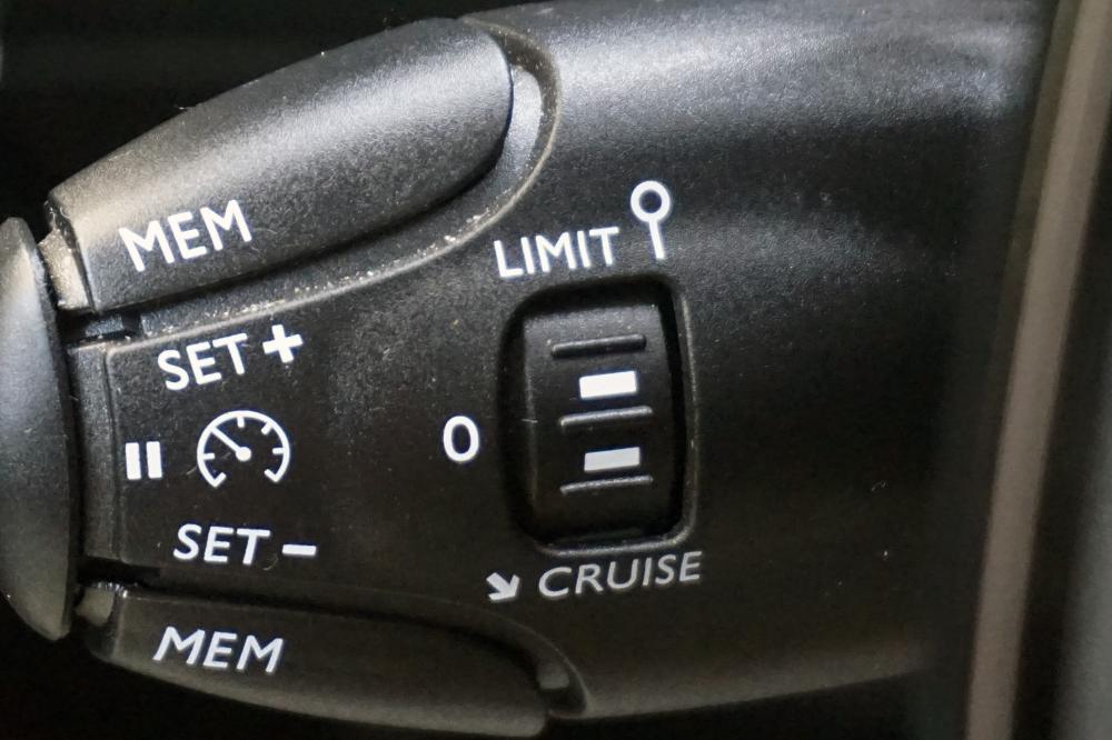 peugeot-208-2020-gasolina-1199cc