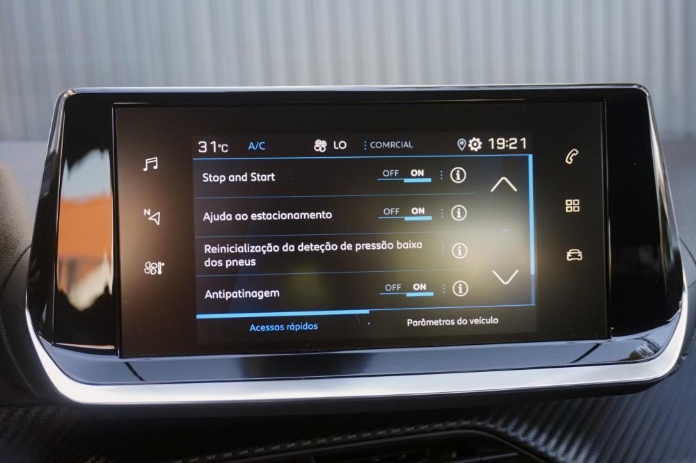 peugeot-208-2020-gasolina-1199cc