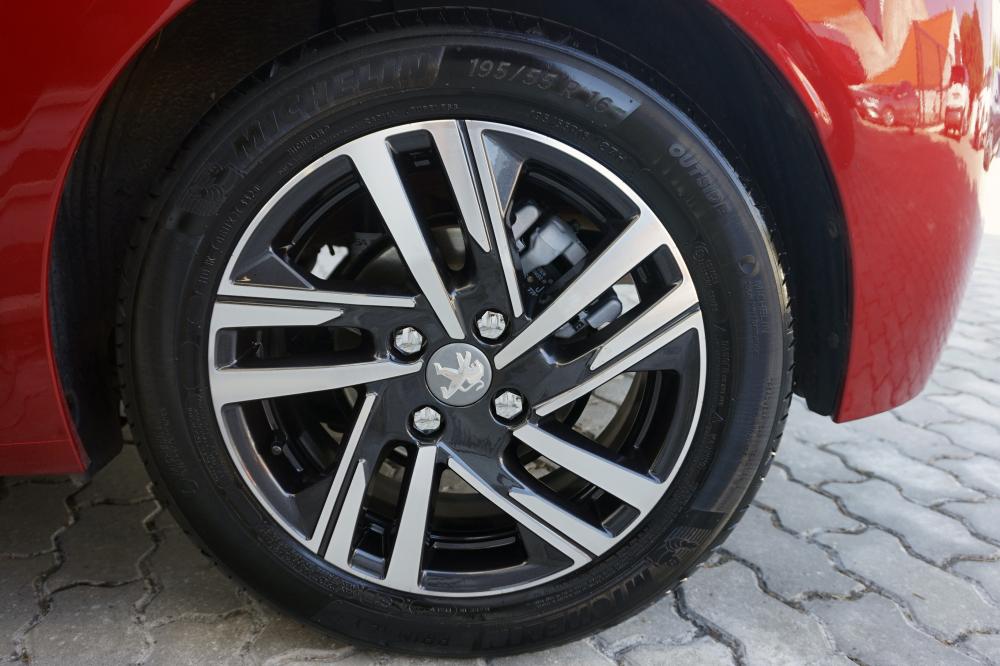 peugeot-208-2020-gasolina-1199cc