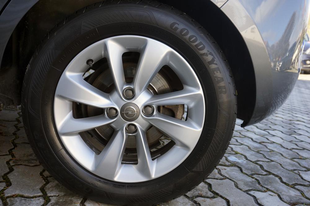 opel-corsa-2018-diesel-1248cc