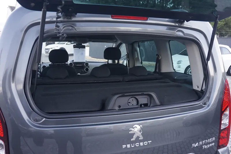 peugeot-partner-2017-gasolina-1199cc