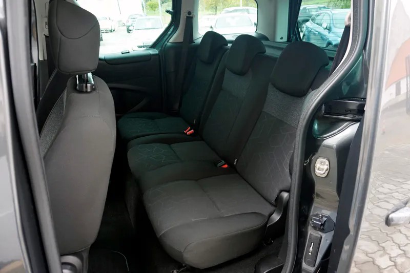 peugeot-partner-2017-gasolina-1199cc