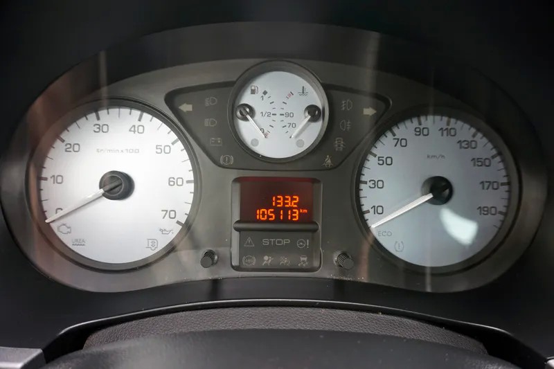 peugeot-partner-2017-gasolina-1199cc