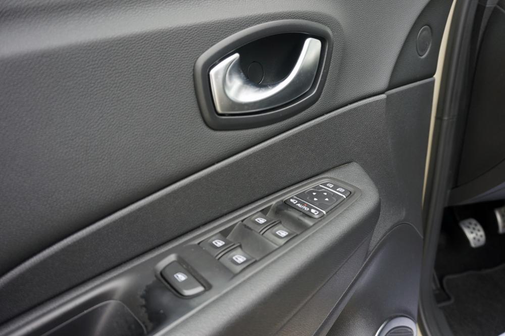 renault-captur-2018-gasolina-1197cc