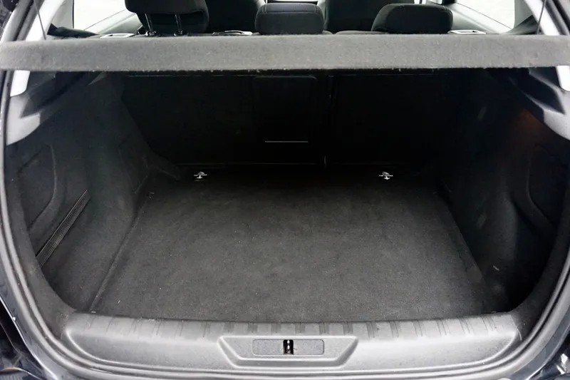 peugeot-308-2019-gasolina-1199cc