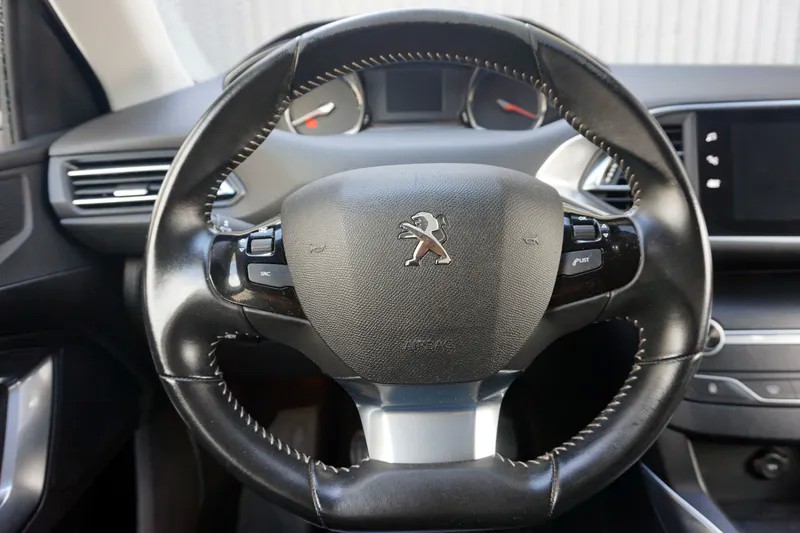 peugeot-308-2019-gasolina-1199cc
