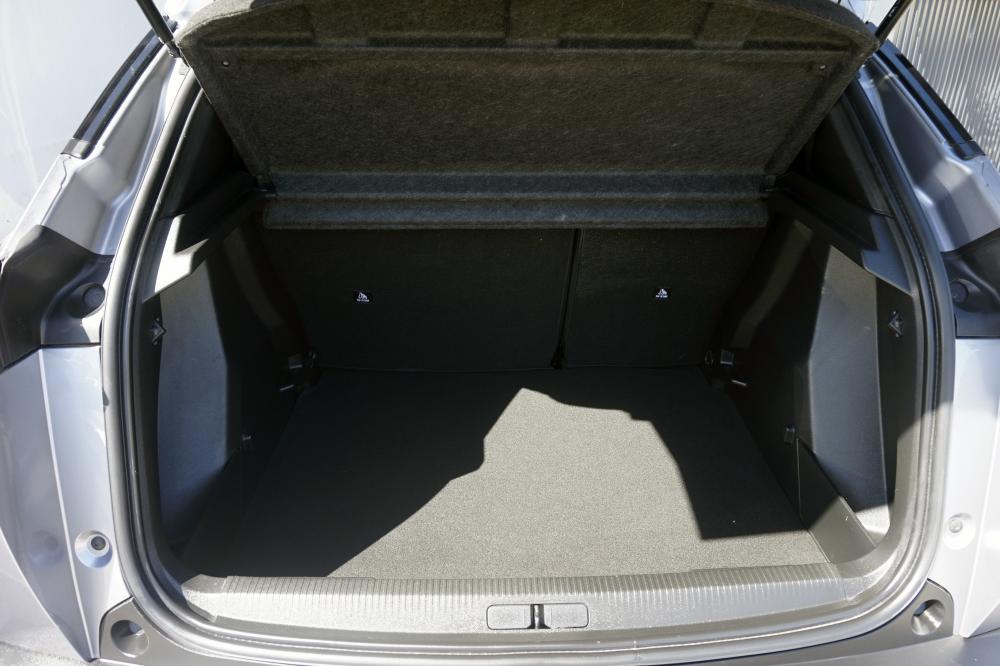 peugeot-2008-2021-gasolina-1199cc
