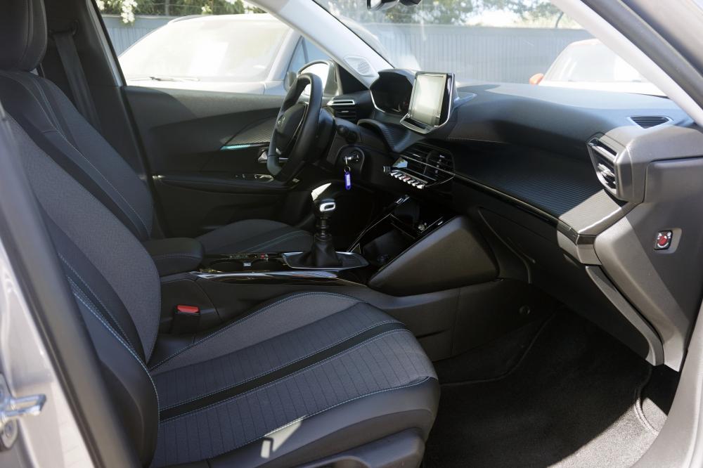 peugeot-2008-2021-gasolina-1199cc