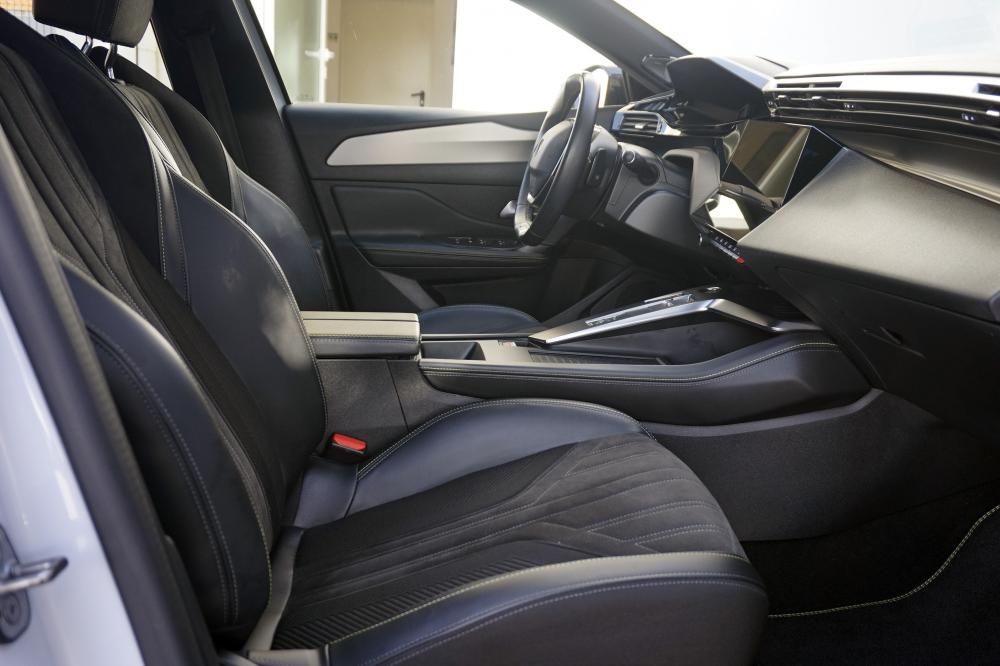 peugeot-408-2023-gasolina-1199cc