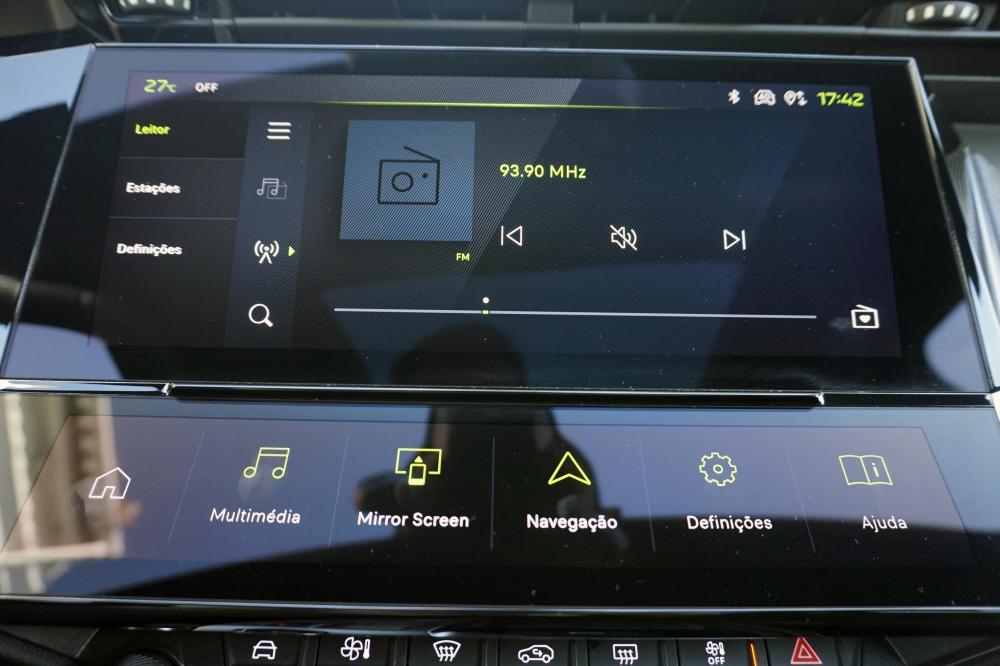 peugeot-408-2023-gasolina-1199cc