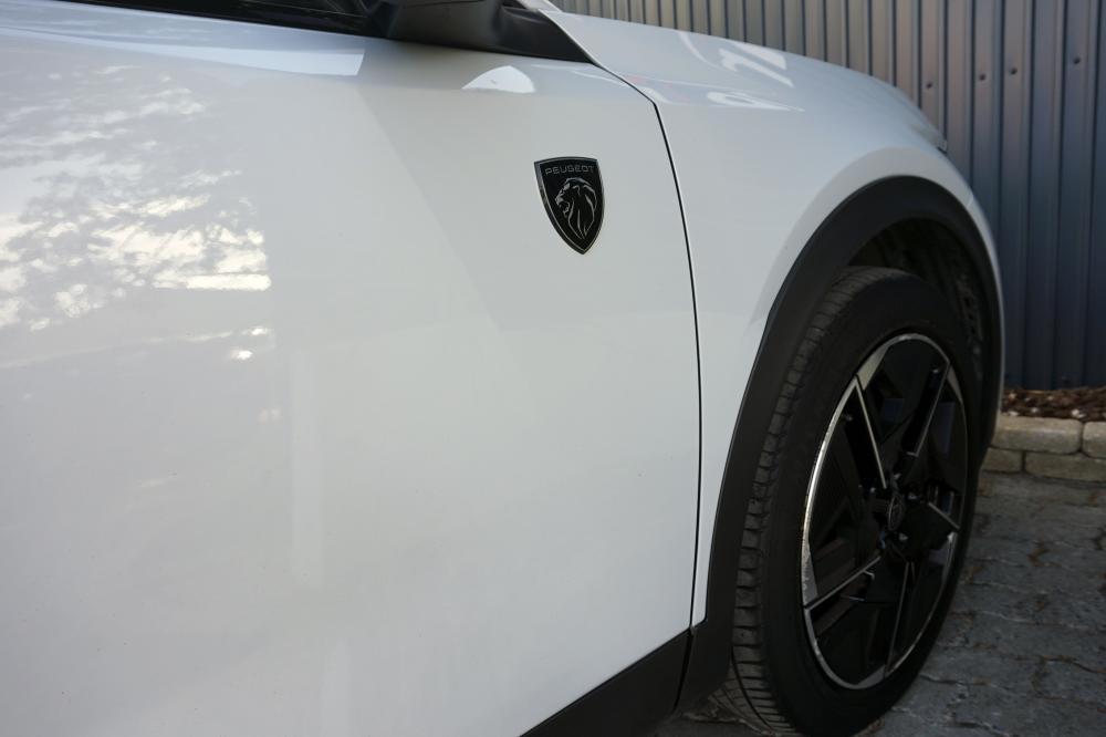peugeot-408-2023-gasolina-1199cc