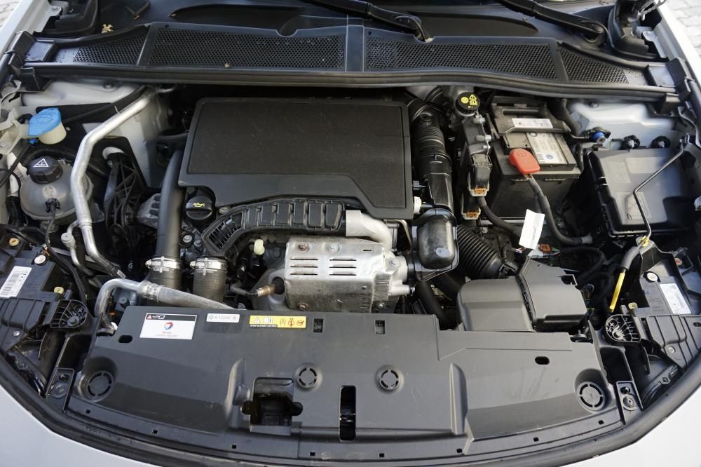 peugeot-408-2023-gasolina-1199cc