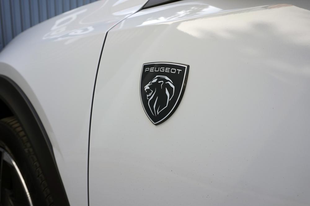 peugeot-408-2023-gasolina-1199cc