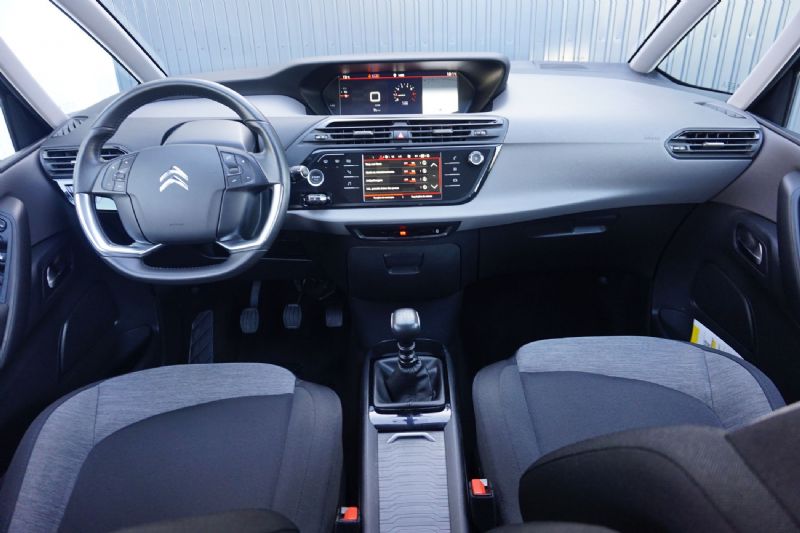 citroen-spacetourer-2021-diesel-1499cc