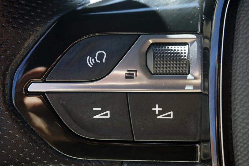 peugeot-2008-2020-gasolina-1199cc