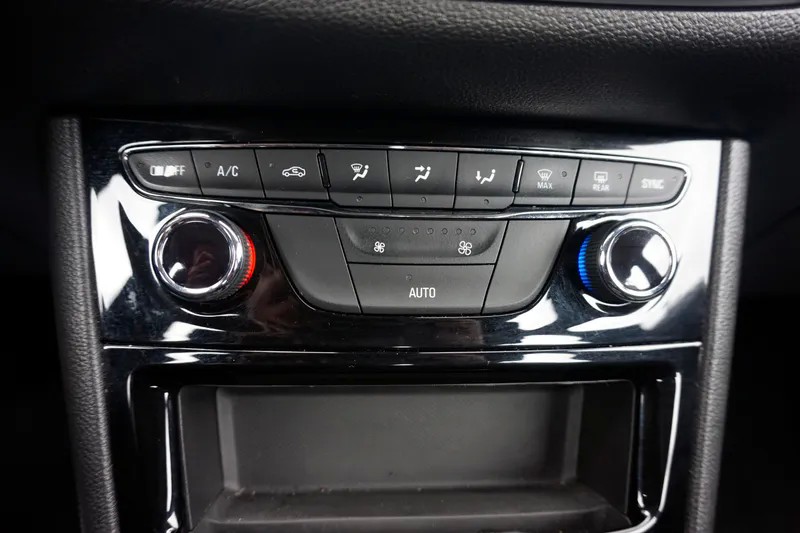 opel-astra-2020-gasolina-1199cc