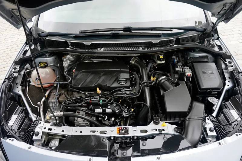opel-astra-2020-gasolina-1199cc