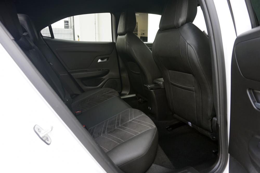 opel-mokka-2024-gasolina-1199cc