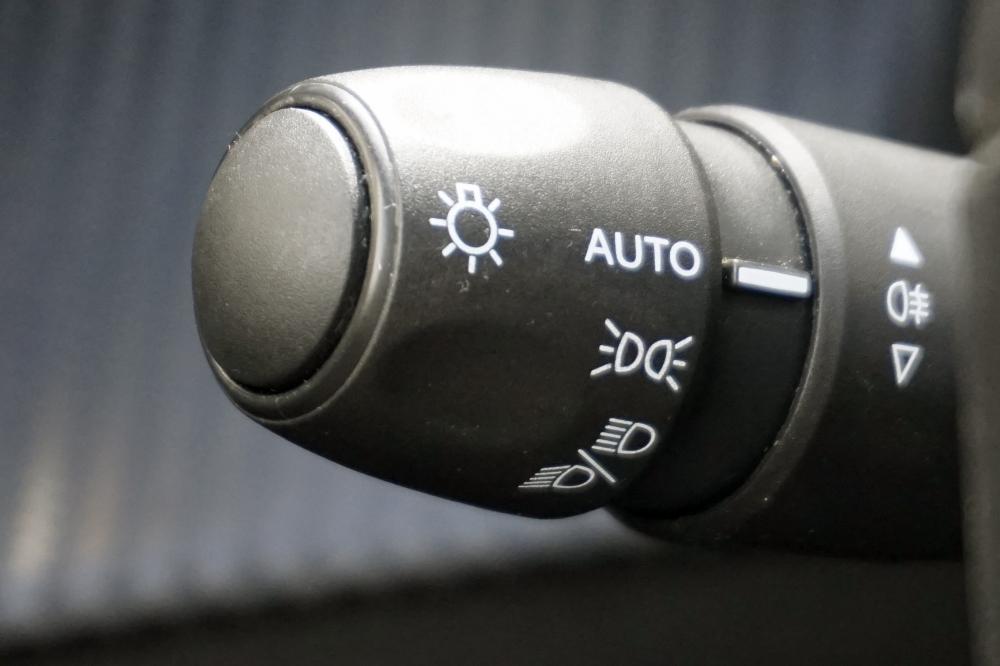 peugeot-208-2022-gasolina-1199cc