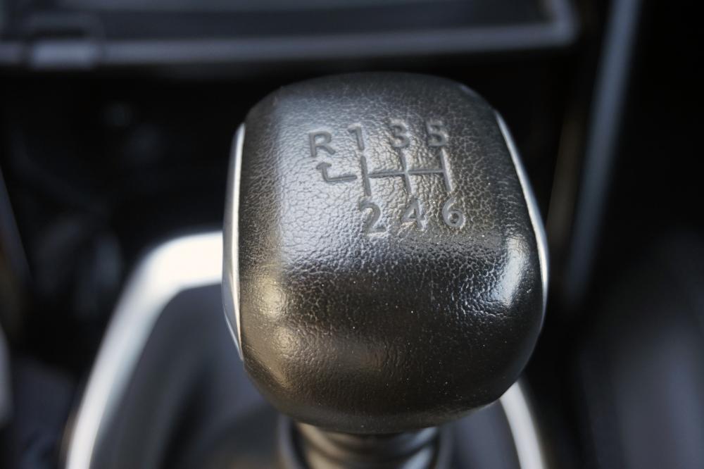 peugeot-208-2021-gasolina-1199cc