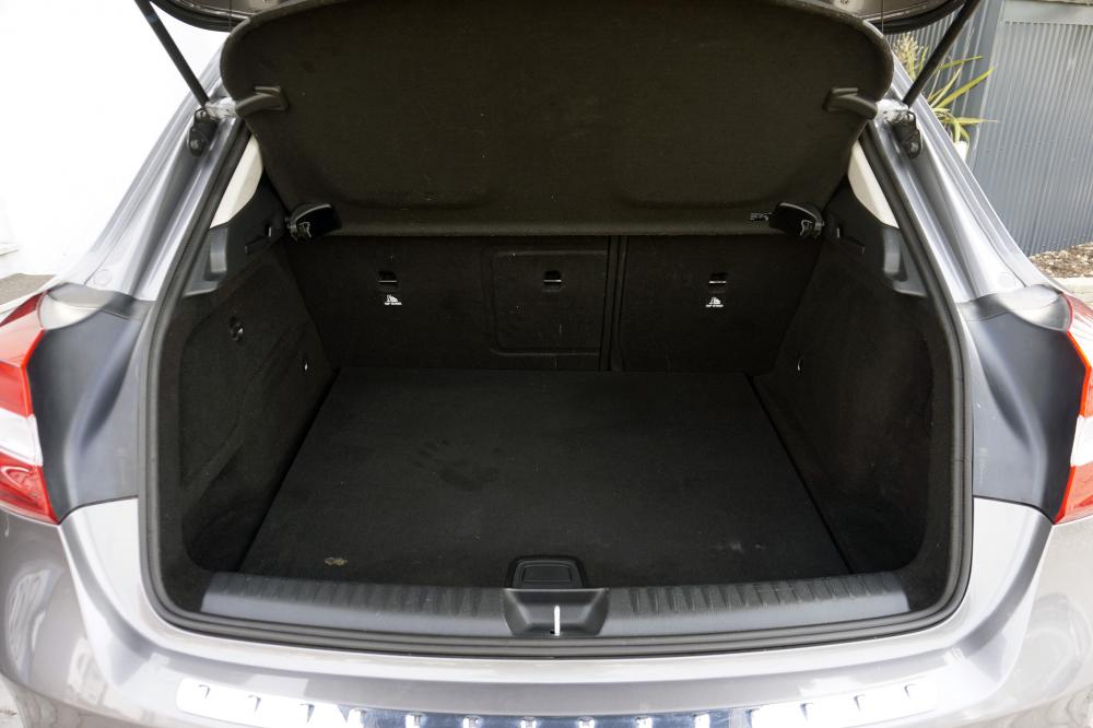 mercedes-benz-gla-2017-diesel-1461cc
