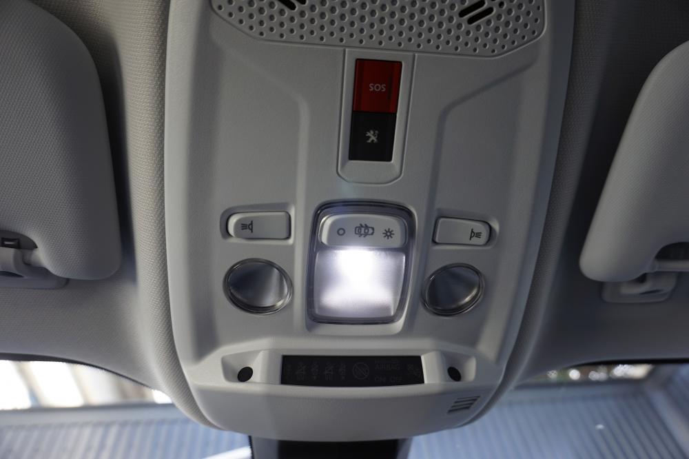 peugeot-2008-2020-gasolina-1199cc