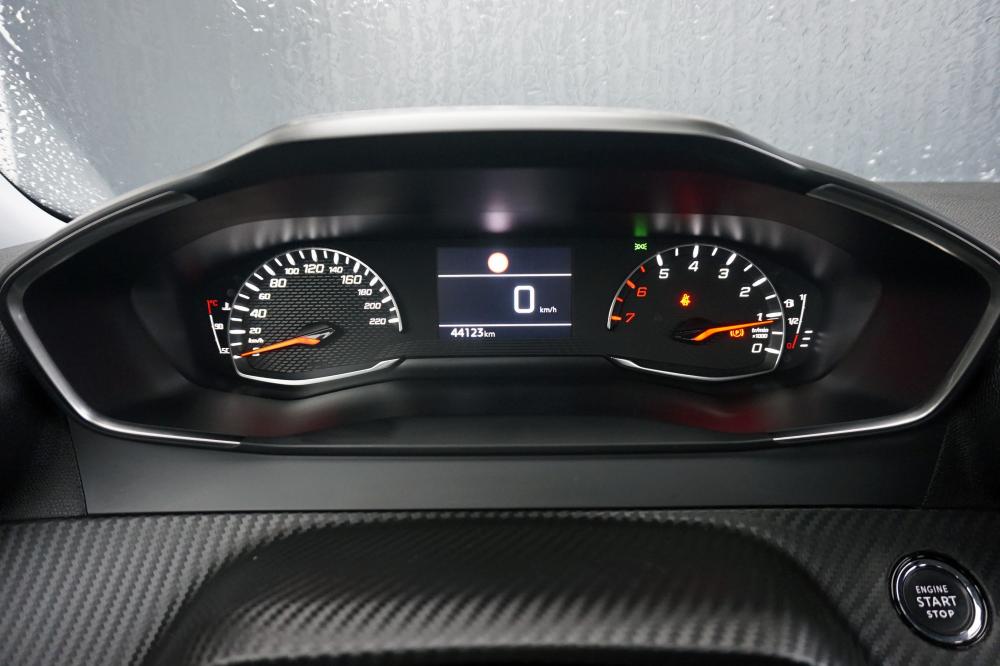 peugeot-2008-2020-gasolina-1199cc