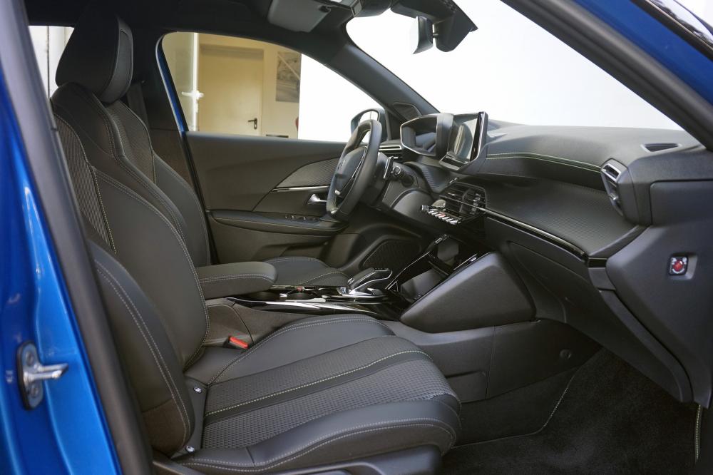 peugeot-2008-2022-gasolina-1199cc