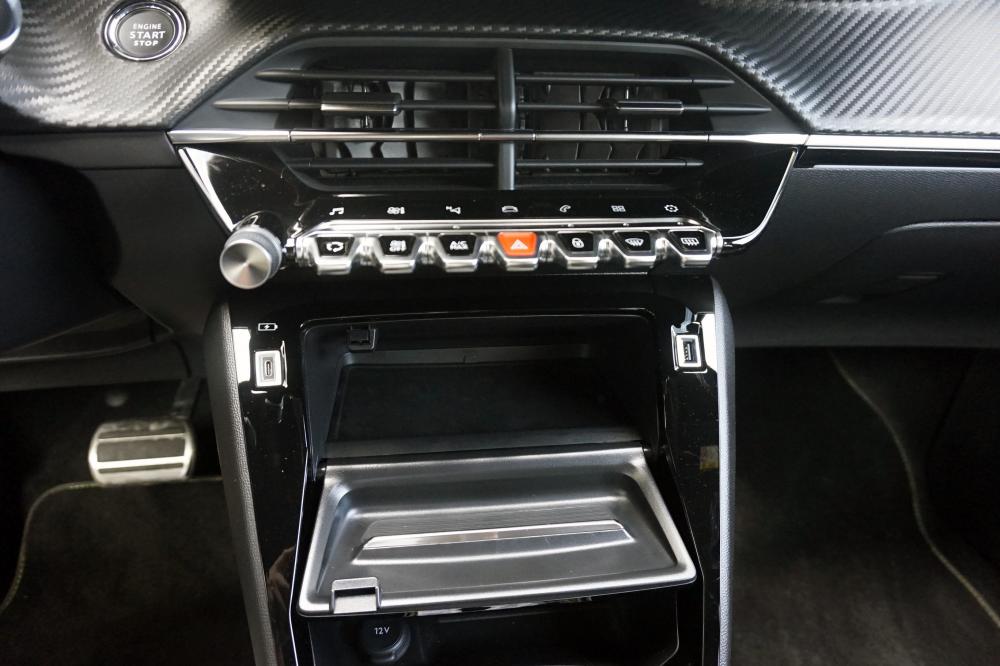 peugeot-2008-2022-gasolina-1199cc