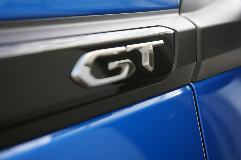 peugeot-2008-2022-gasolina-1199cc