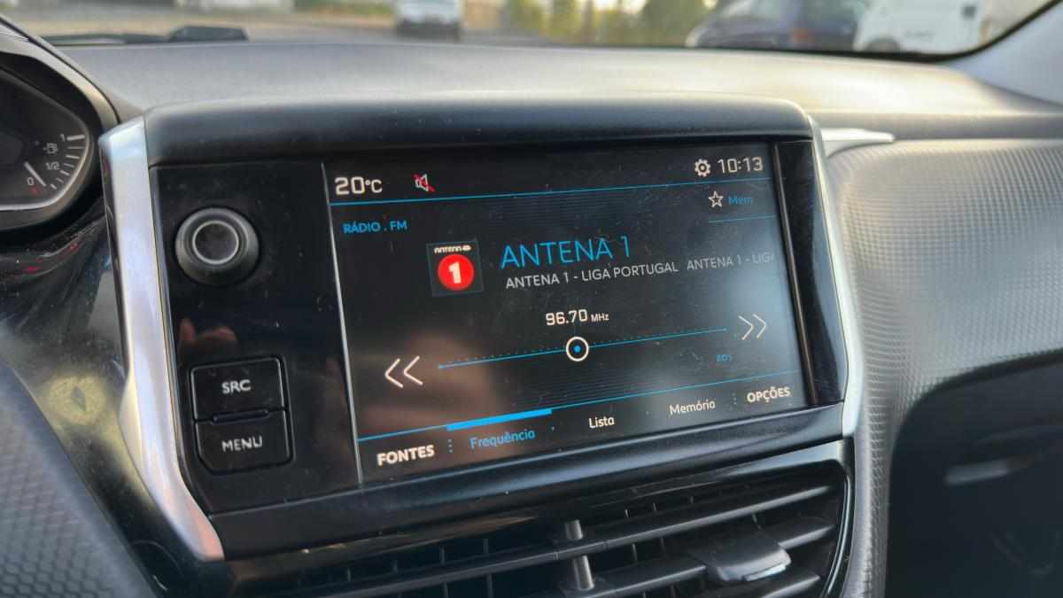 peugeot-208-1-2-vti-2018-gasolina-1199cc