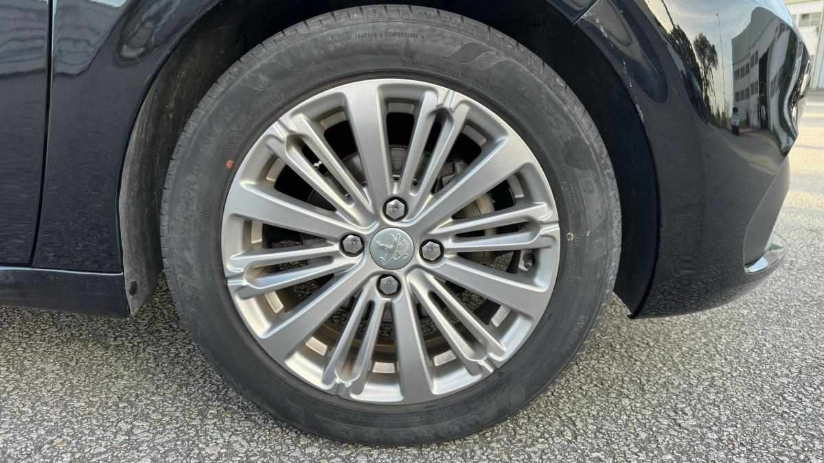 peugeot-208-1-2-vti-2018-gasolina-1199cc