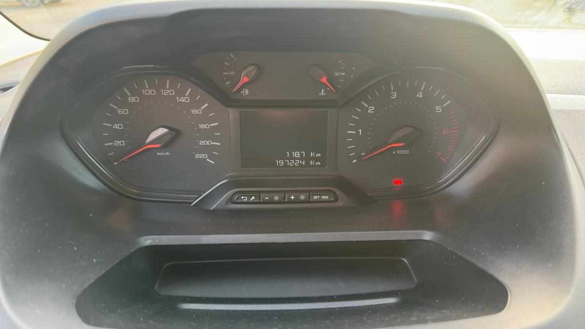 peugeot-partner-1-5-bluehdi-2021-diesel-1499cc