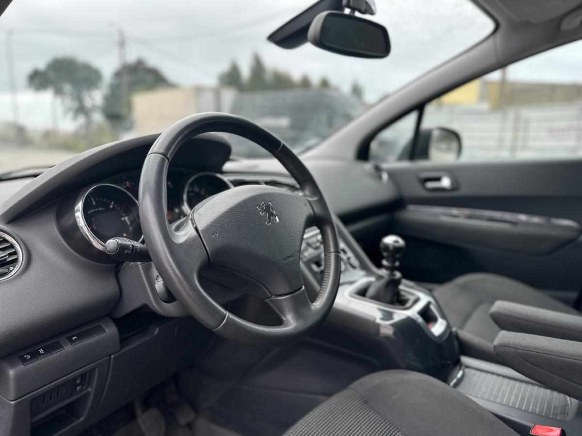 peugeot-5008-1-6-hdi-fap-2013-diesel-1560cc