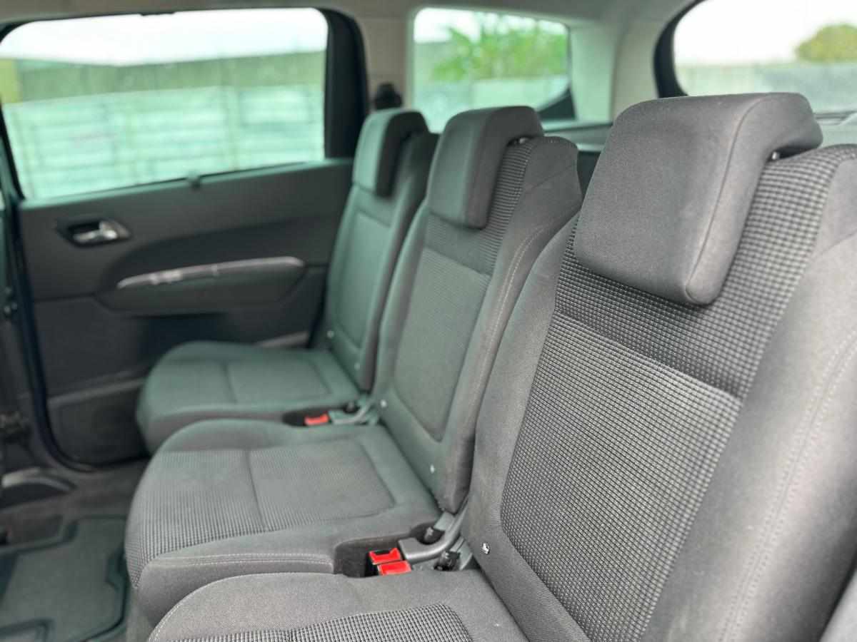peugeot-5008-1-6-hdi-fap-2013-diesel-1560cc