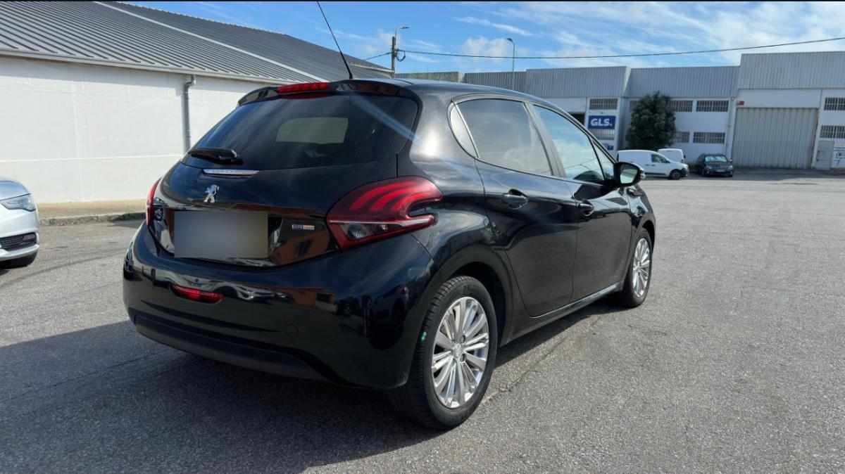 peugeot-208-1-2-vti-2017-gasolina-1199cc