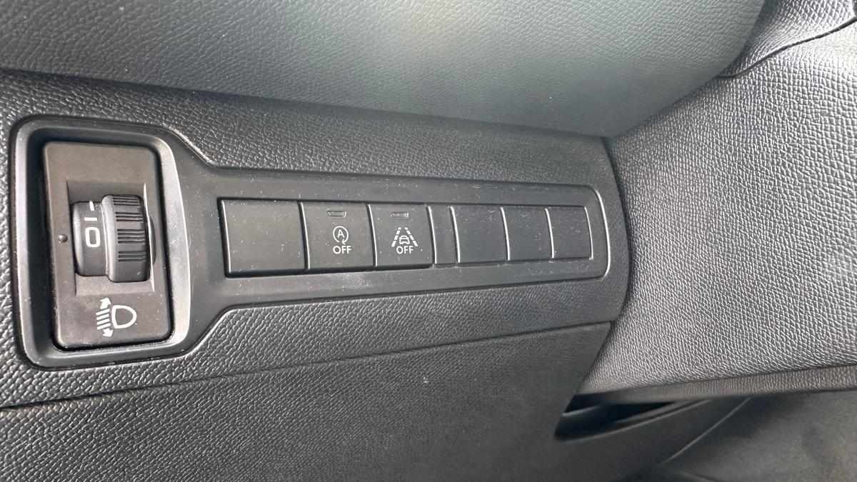peugeot-308-sw-1-6-bluehdi-120cv-2019-diesel-1560cc