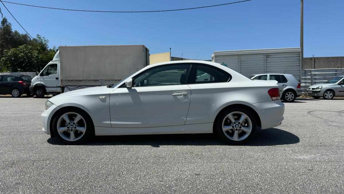 bmw-serie-1-118d-2010-diesel-1995cc