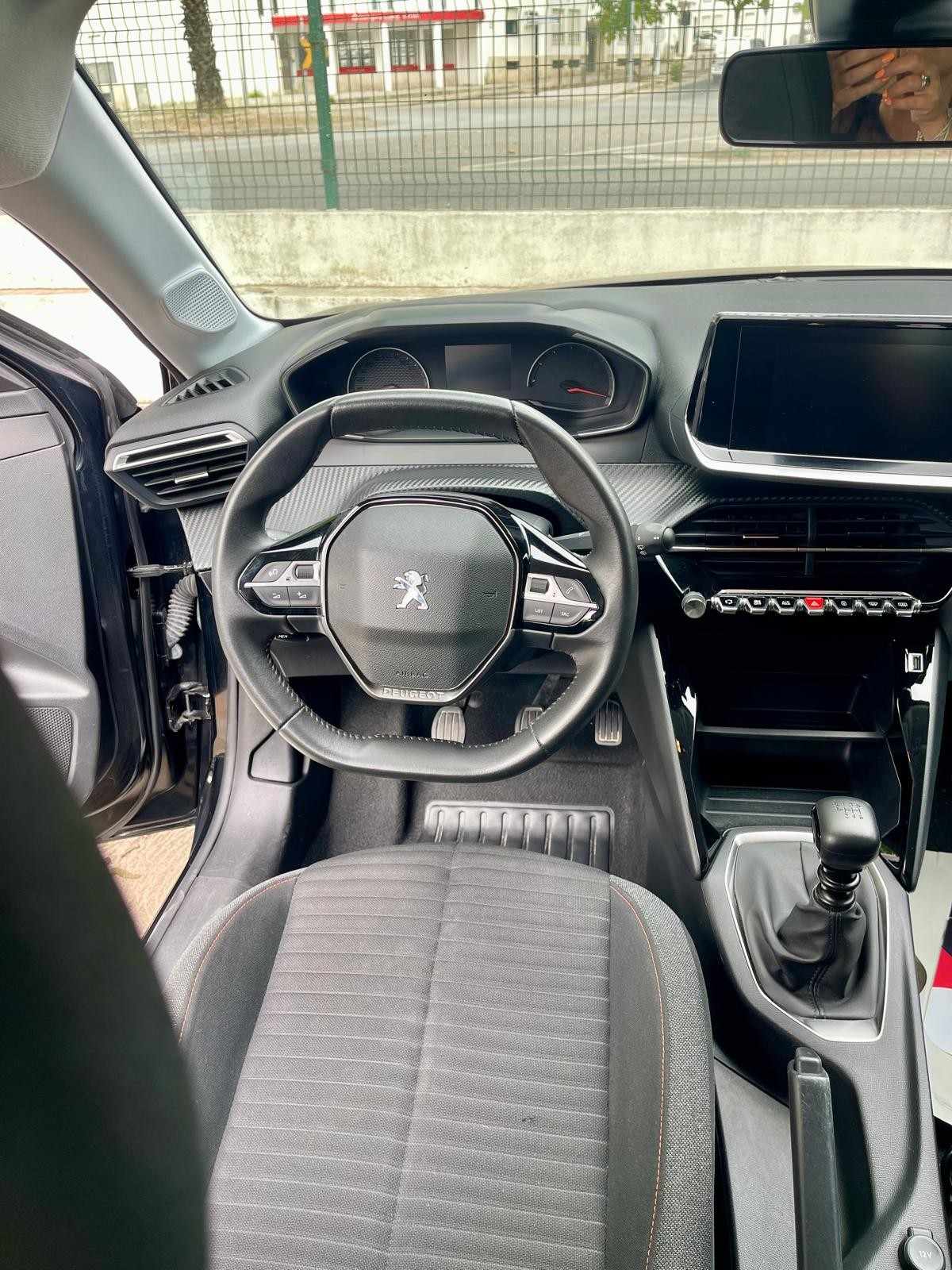 peugeot-208-2022-gasolina-1199cc