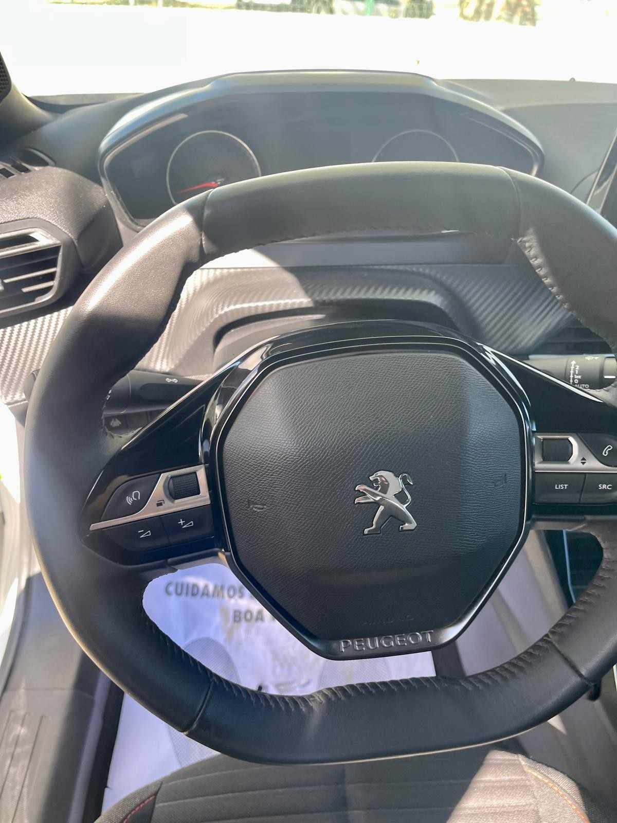 peugeot-2008-2023-gasolina-1199cc