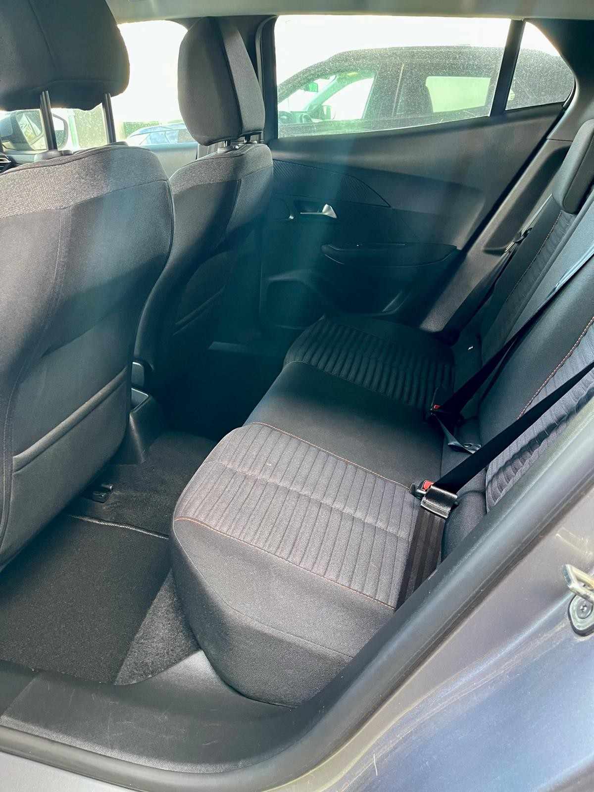 peugeot-2008-2021-gasolina-1199cc