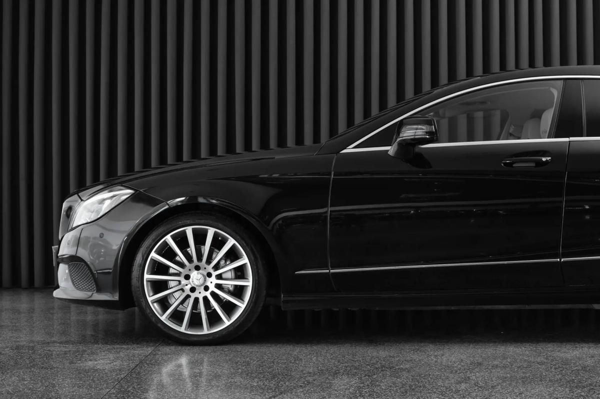 mercedes-benz-cls-220-bluetec-2015-diesel-2143cc