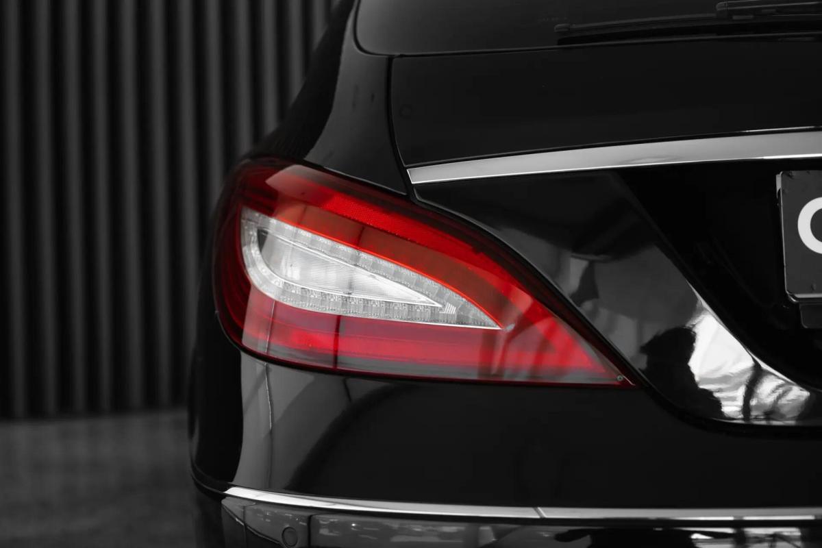 mercedes-benz-cls-220-bluetec-2015-diesel-2143cc