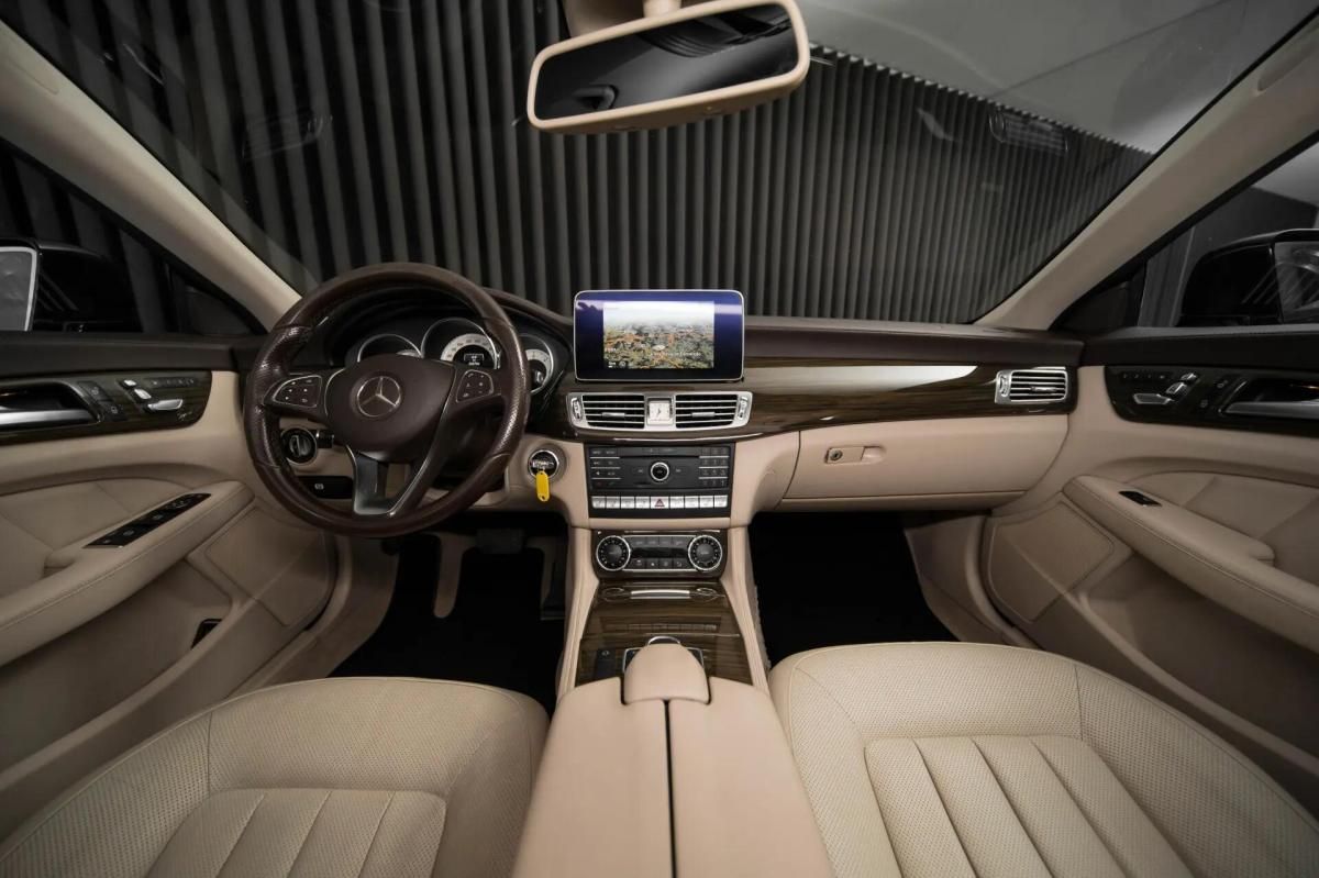 mercedes-benz-cls-220-bluetec-2015-diesel-2143cc