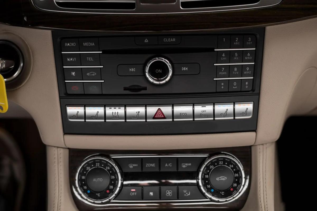 mercedes-benz-cls-220-bluetec-2015-diesel-2143cc