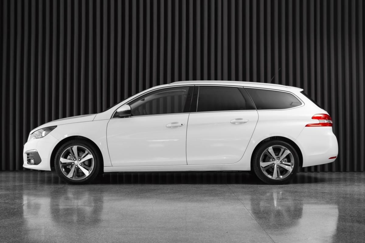 peugeot-308-sw-2020-diesel-1499cc