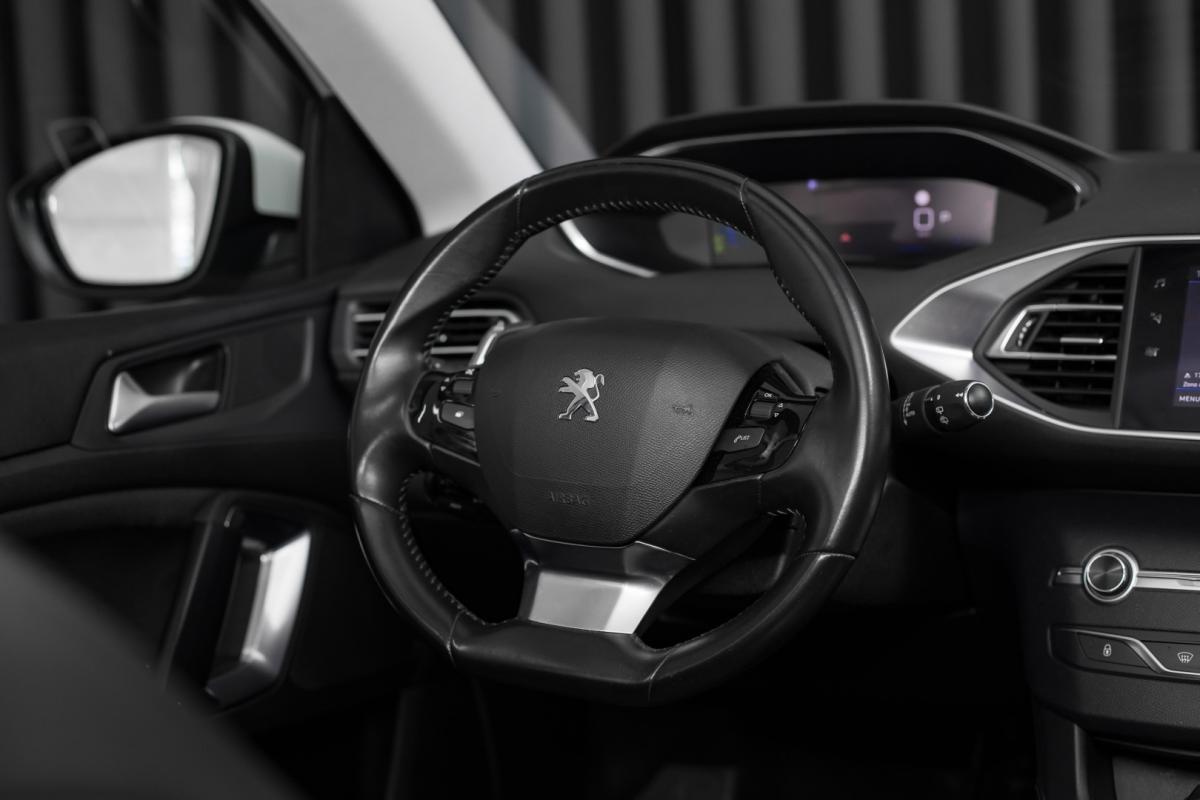 peugeot-308-sw-2020-diesel-1499cc