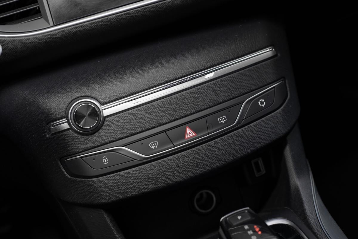 peugeot-308-sw-2020-diesel-1499cc