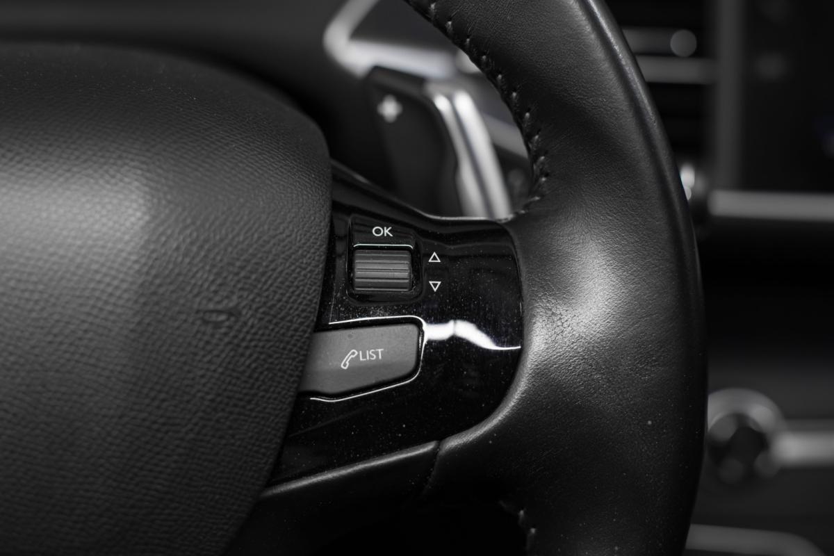 peugeot-308-sw-2020-diesel-1499cc